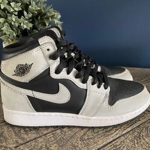 Jordan 1 Retro High (color: Shadow 2.0)